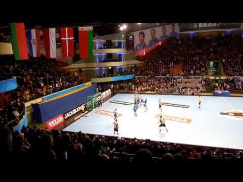 Сейв Пешича и реакция зрителей