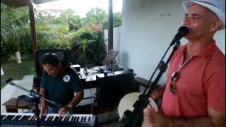 MARINA - Carlos Moura (Pandeiro e voz) Peninha (teclado) Marco Tulio (Harmonica)