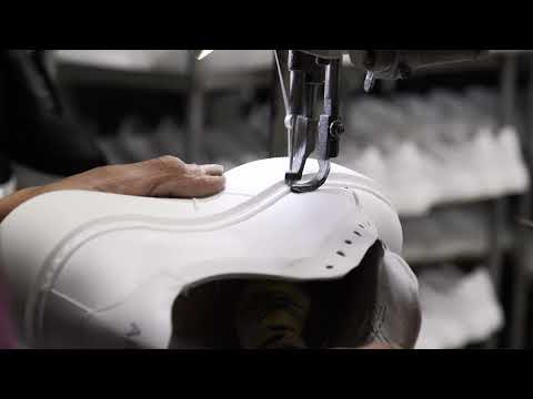 ARNE Essential Leather - The Process