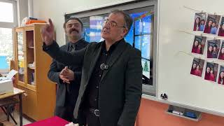 BAŞKAN ÖZDOĞAN, ÖĞRENCİLERİN KARNE HEYECANINA ORTAK OLDU