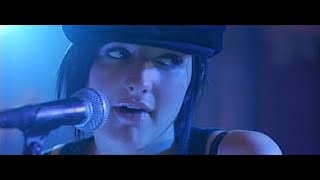 Ashlee Simpson - Undiscovered (Official Video)