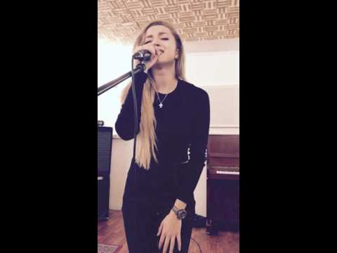 Crazy in love - cover by Corina Cuniuc