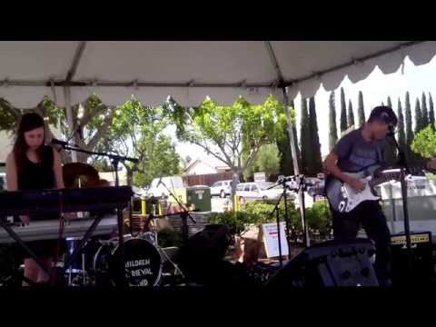 Children Medieval Band - Ice Scream - and nobody cares:-)