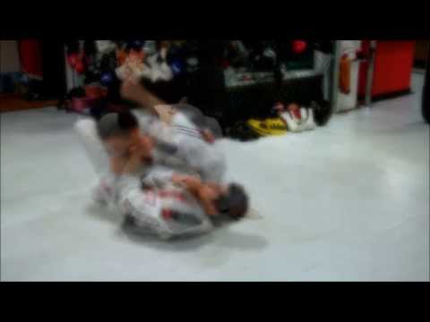 BJJ in Korea: Submitting a Larger Opponent