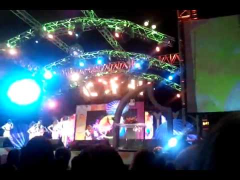 [FANCAM] [10.01.11] CHI CHI - 장난치지마 (Don't Play Around) @ 추억의7080 충장축제 (2)