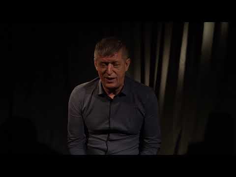 Видео YouTube (zyEoG-qRQng)