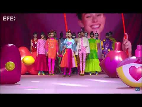 Agatha Ruiz de la Prada autumn winter 2023 fashion show