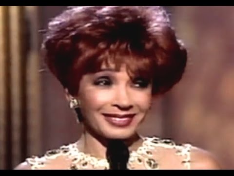 Shirley Bassey - As If We Never Said Goodbye (1996 TV Special)