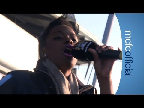 CITY SQUARE: Cleo Higgins performs LIVE!