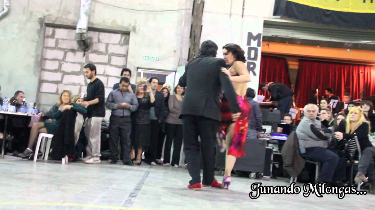JULIO BALMACEDA Y CORINA DE LA ROSA en la Milonga del Moran (Tango) "Y volvemos a querernos"