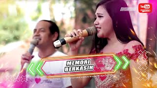 Download lagu MEMORI BERKASIH - PAIJO LONDO X AMANDA - SINAR FAMILY mp3 Download lagu MEMORI BERKASIH - PAIJO LONDO X AMANDA - SINAR FAMILY mp3