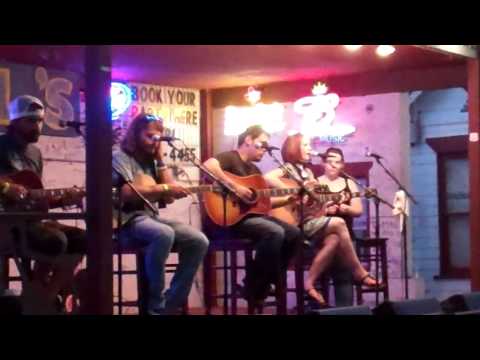 I Come To You - Arielle Nicole live at the 