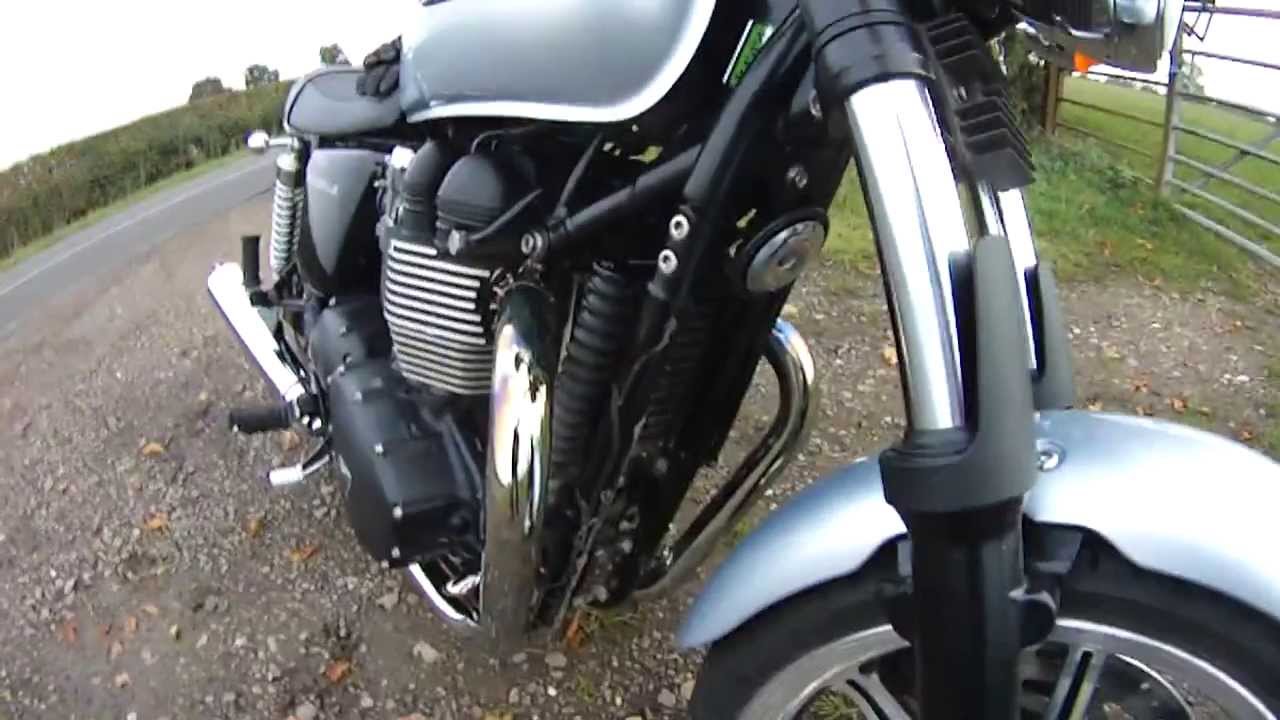 2014 Triumph Bonneville Review