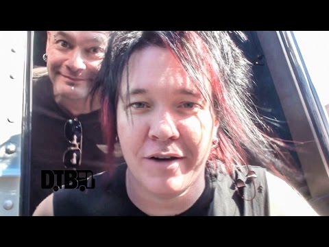 Madlife - BUS INVADERS Ep. 934