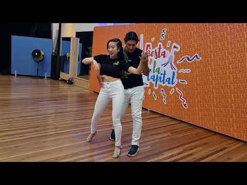 Una Mentirita by Henry Santos & Luis Vargas