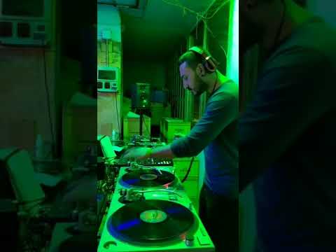 _SESSION_30°_ANIVERSARIO_DJ_CHESTER_@_4_PLATOS