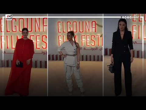 صبا مبارك ونسرين طافش وهنا شيحة وسينتيا خليفة علي ال sandy carpet في رابع ايام مهرجان الجونة