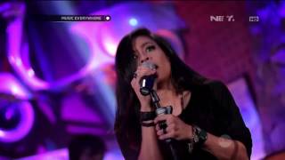 Download lagu Kikan Feat. Aqinomoto - Don't Look Back In Anger (OASIS Cover) (Live at Music Everywhere) ** mp3