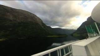 preview picture of video 'Sailing in Nærøyfjord to Gudvangen- Short timelapse'