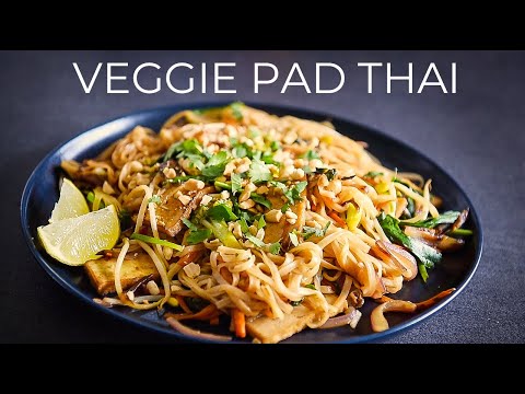 Vegetarian Pad Thai Recipe TO MAKE TONIGHT (ผัดไทย)!