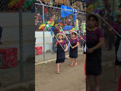 Desfile en Comitancillo, San Marcos.
