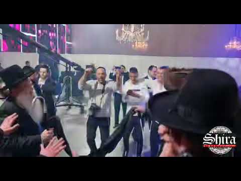 האדמור מברדיטשוב במצווה טאנץ מזרחי עם הרב יגאל כהן