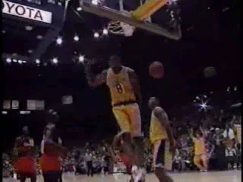 Kobe Bryant 1997-98 • 20 points, 4 rebounds, 2 steals vs. Chicago Bulls (1/2)