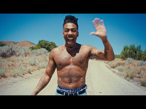 Eminem 의상 제작 비하인드 스토리: 에미넴의 깨알 디렉션 사진