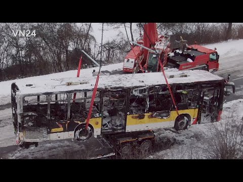 10.02.2021 - VN24 - Linienbus fängt Feuer - Fahrer kann sich retten
