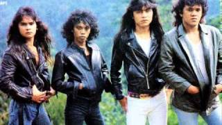 Download lagu Wings(Mys)- Lipas Kudung(1991).wmv mp3