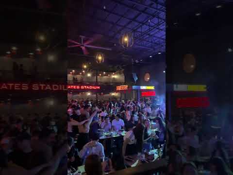 Vientiane Nightlife with hot lao girls at Restaurant Bar Tanglak Laos