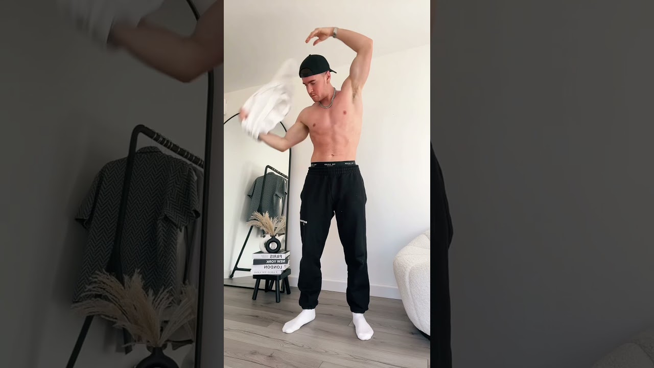 THE BEST TRACKSUIT | men’s fashion #fashion #mensfashion #fashionstyle #outfitideas #outfitinspo