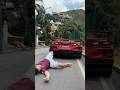 BATERAM NO MEU CARRO Shorts