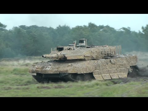 Åben Hede d. 26 06 22 - Live fire tank show - Forsvaret