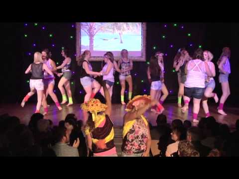 San's Dance compilatie Uitvoering "Er Was Eens"