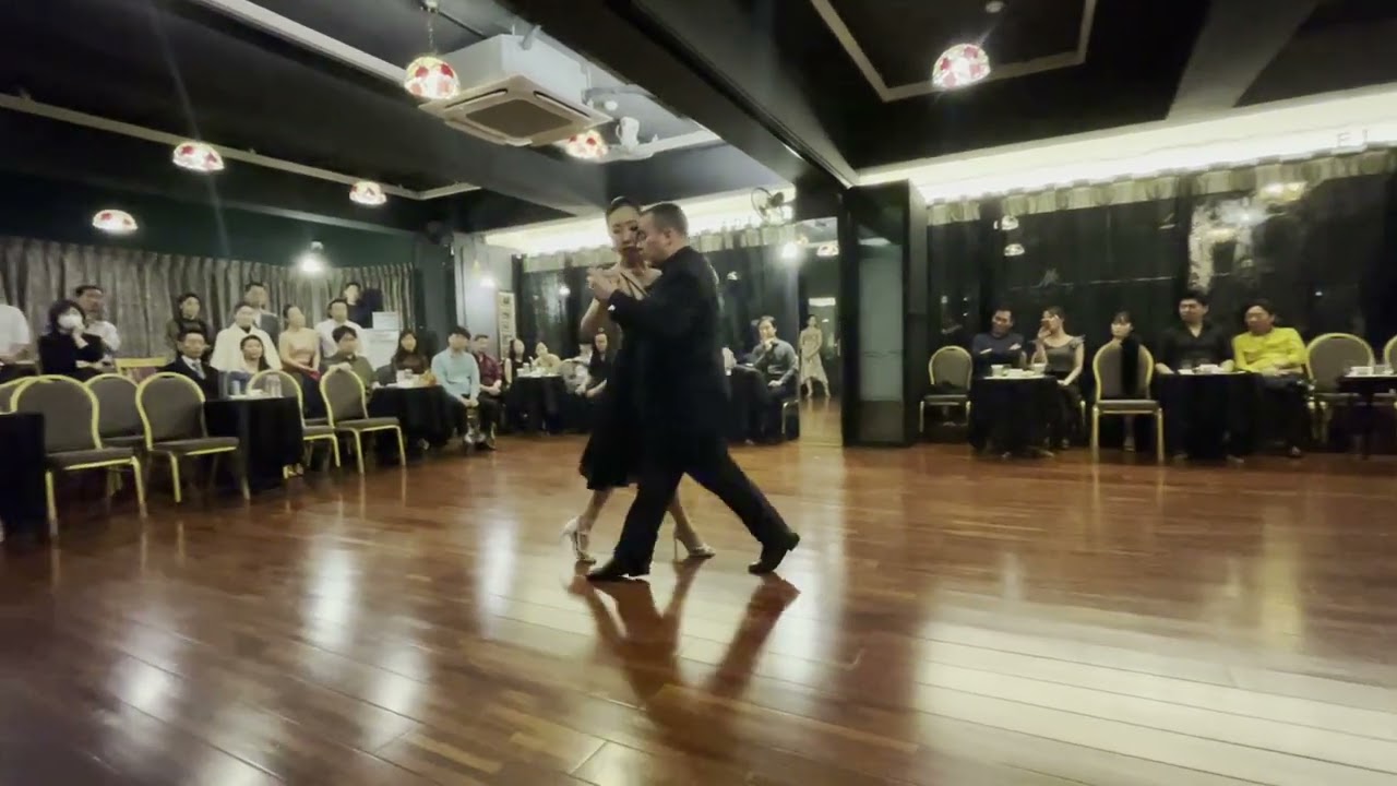 Hernan Alvarez Prieto & Suri Bae, "La viruta" Di Sarli