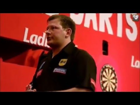 Adrian Lewis & James Wade breeze incident - PDC World Darts Championship 2012