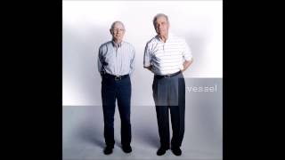 Twenty One Pilots -  Car Radio (audio)