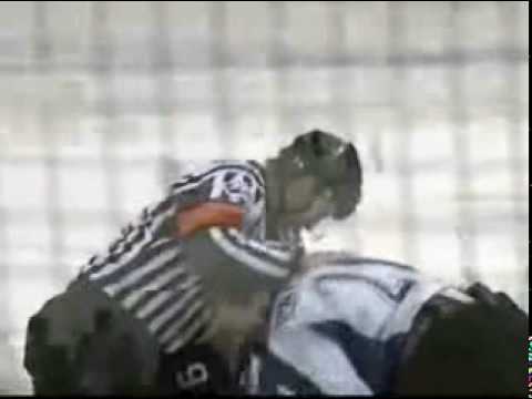 Cason Machacek vs Connor Redmond