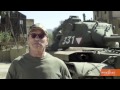 Arnold Schwarzenegger Braucht Hilfe Beim Zerquetschen Von Dingen Mit Dem Panzer