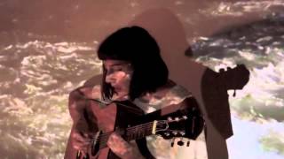 mothers - nesting behavior