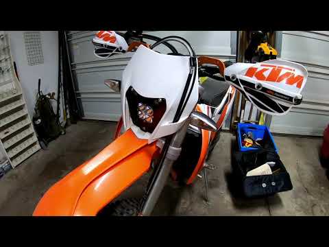 2015 KTM EXC 500. Comparing OEM headlight with Baja Designs Squardon PRO