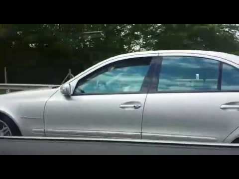 Mercedes E55 AMG 476ps vs E 500 V8 Biturbo 408ps
