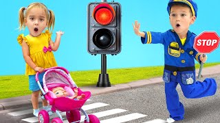 Les enfants apprennent la sécurité routière et le code de la route