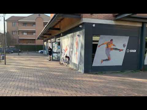 Bollate, Piazza Madonna in Campagna 8