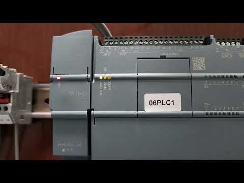 loading a PLC S7-1200 with a memory card