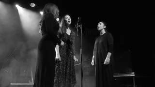 Lisa Hannigan ft Saint Sister - Anahorish live @ WUK