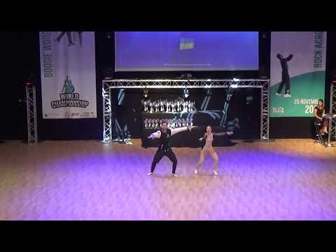 MCCS ACRO, UKR - DMYTRIUK Daria - ALIEINIKOV Yehor, 2. Place  [www.rokenrol.cz]