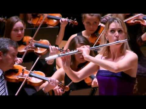 1  John Corigliano Voyage for flute and orchestra