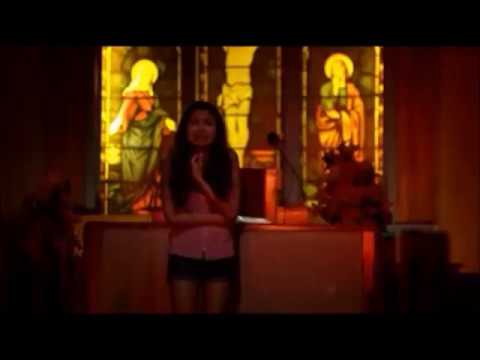 Escena inicial | Daredevil salva a chica en la iglesia - DAREDEVIL 2X01